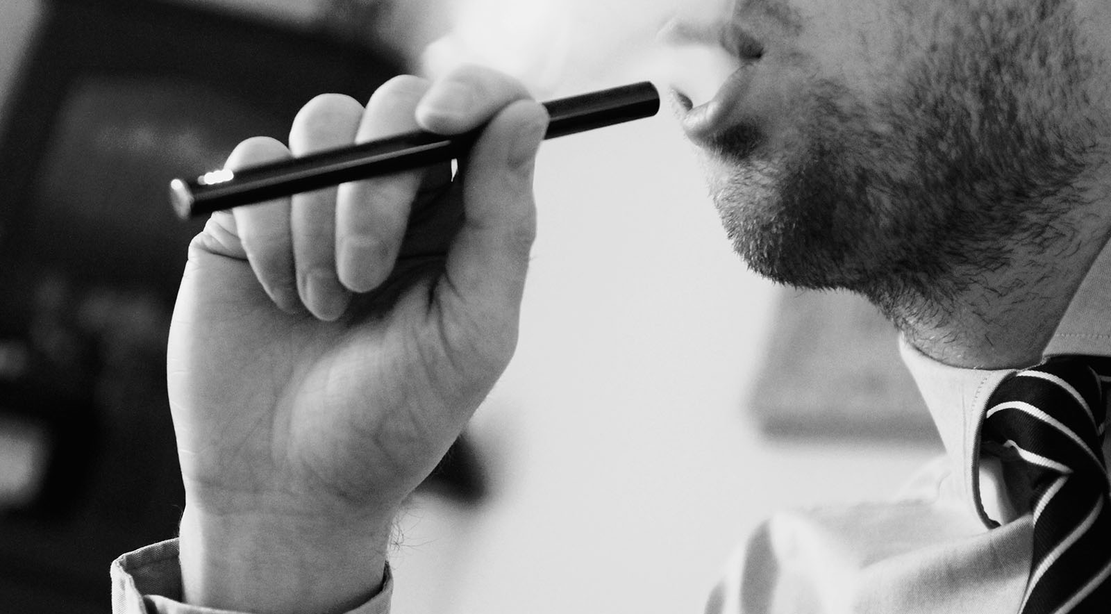 The Do's and Don'ts of Using Weed at Work