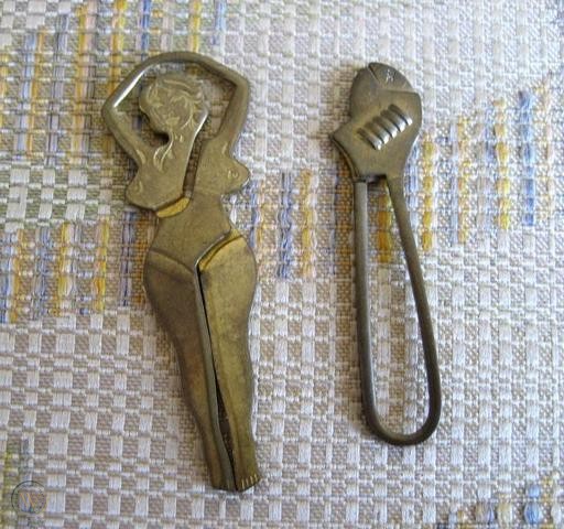 Fancy Brass Roach Clip With Northern Rollers Papers Vintage Unused 